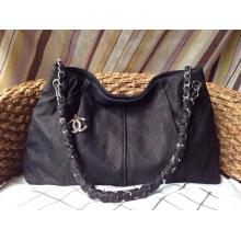 AAAAA Chanel Quilted Cerf Leather Shoulder Tote Black at UK